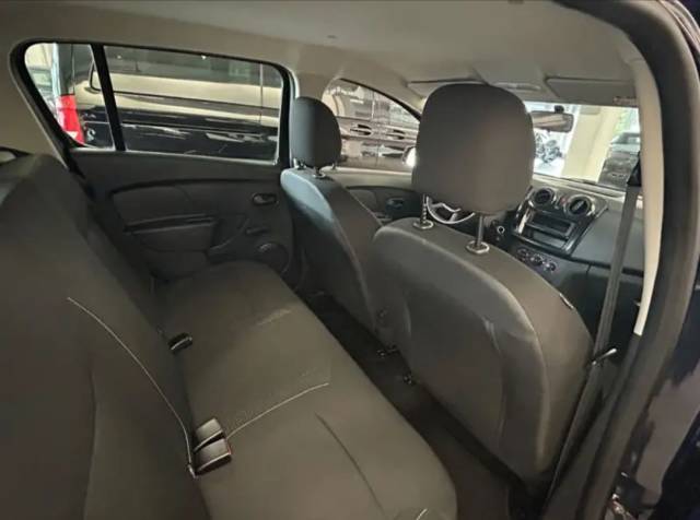 Dacia Sandero — 6/10