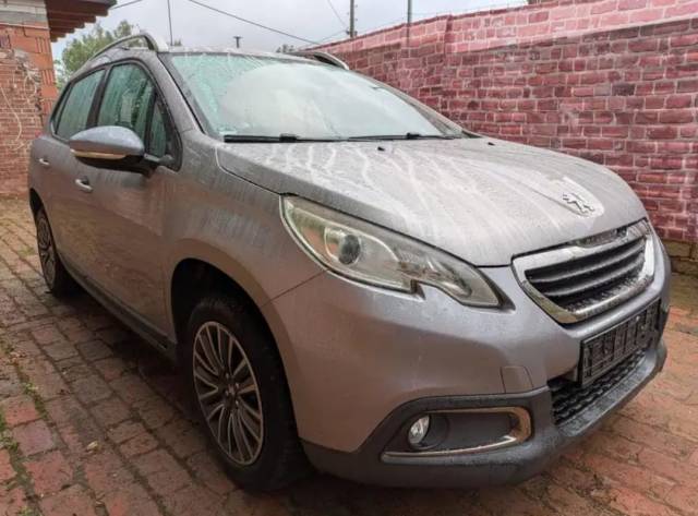 Peugeot 2008 — 8/9