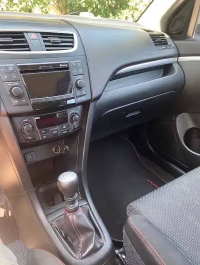 Suzuki Swift — 3/6