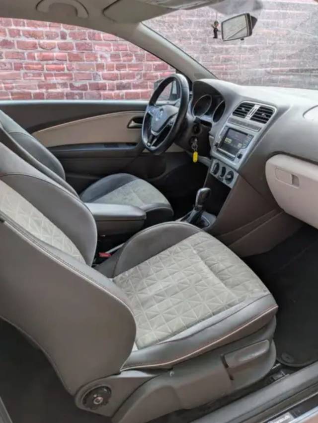 Volkswagen  Polo beats — 3/9