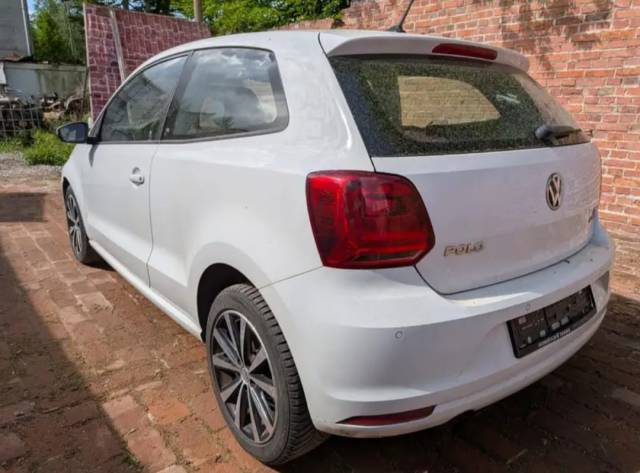 Volkswagen  Polo beats — 9/9