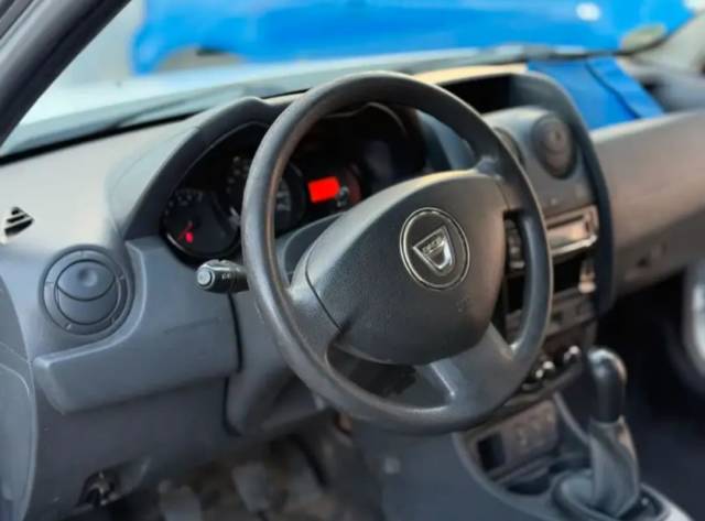 Dacia Duster 1.6 SCe — 2/9