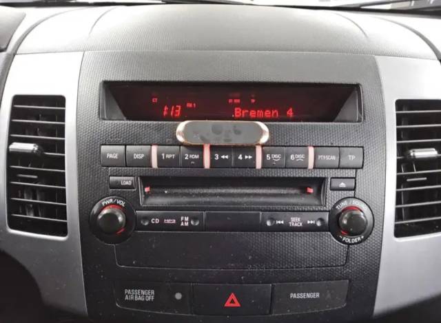 Mitsubishi Outlander  2.0 MIVEC  — 4/10