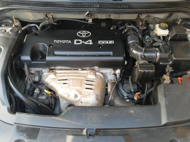 Toyota Avensis — 4/5