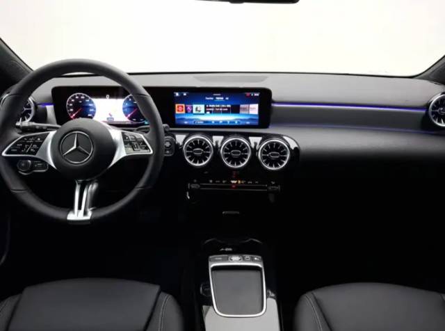 Mercedes-Benz A-Class — 2/9