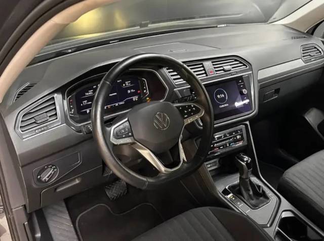 Volkswagen Tiguan — 2/10