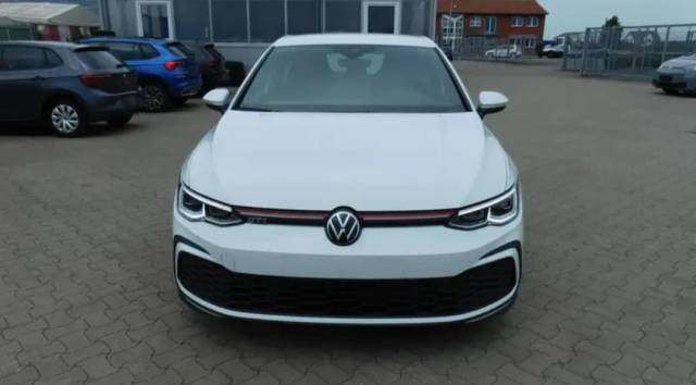 Volkswagen Golf VIII GTI — 8/10