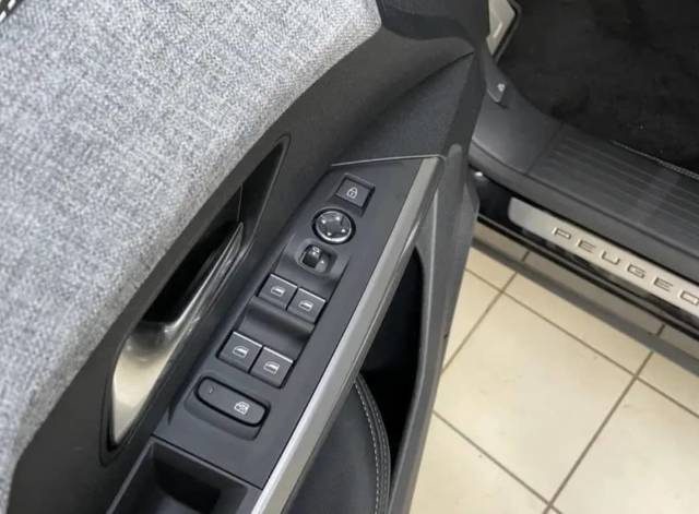 Peugeot 3008 — 5/10