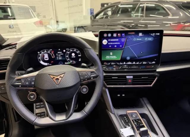 CUPRA Léon — 2/8
