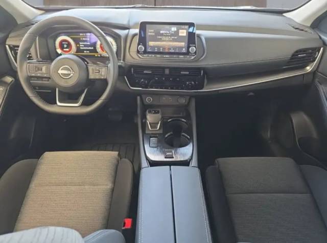 Nissan X-Trail — 3/10