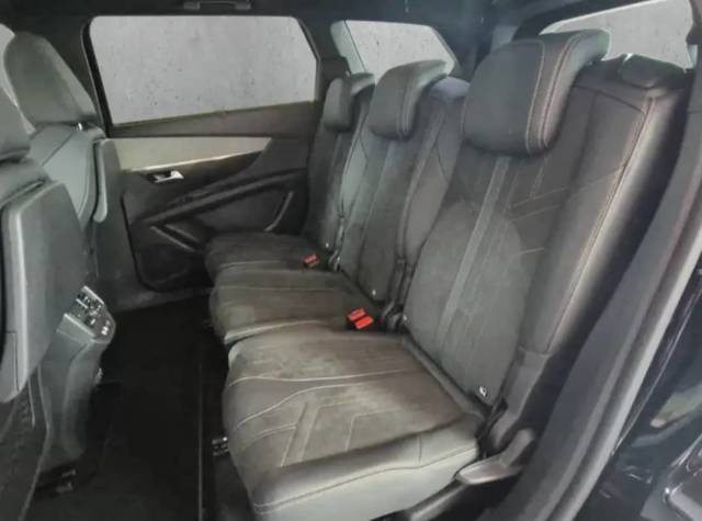 Peugeot 5008 — 6/10