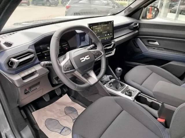 Dacia Duster — 4/10