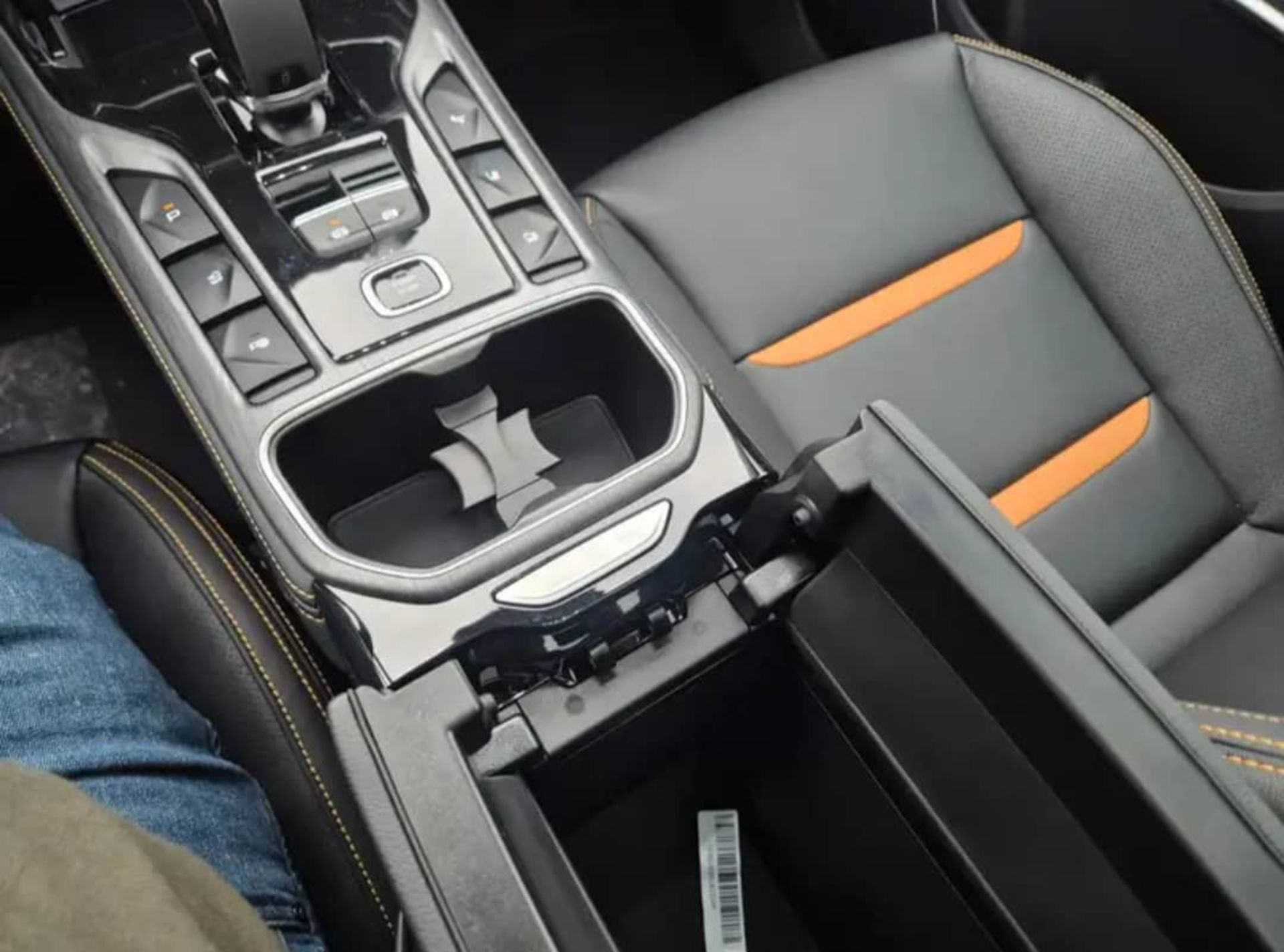 Bestune T77 Pro - 5