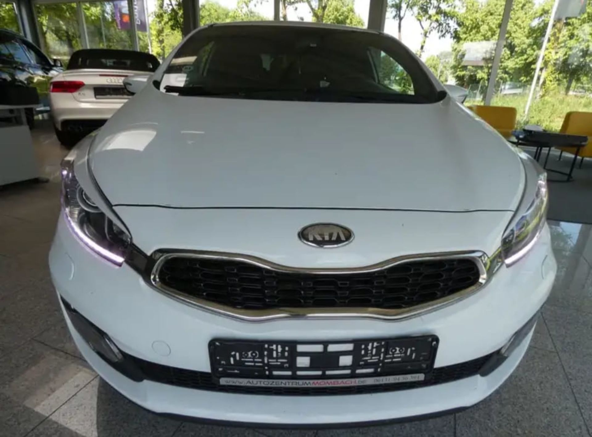 Kia Ceed - 1
