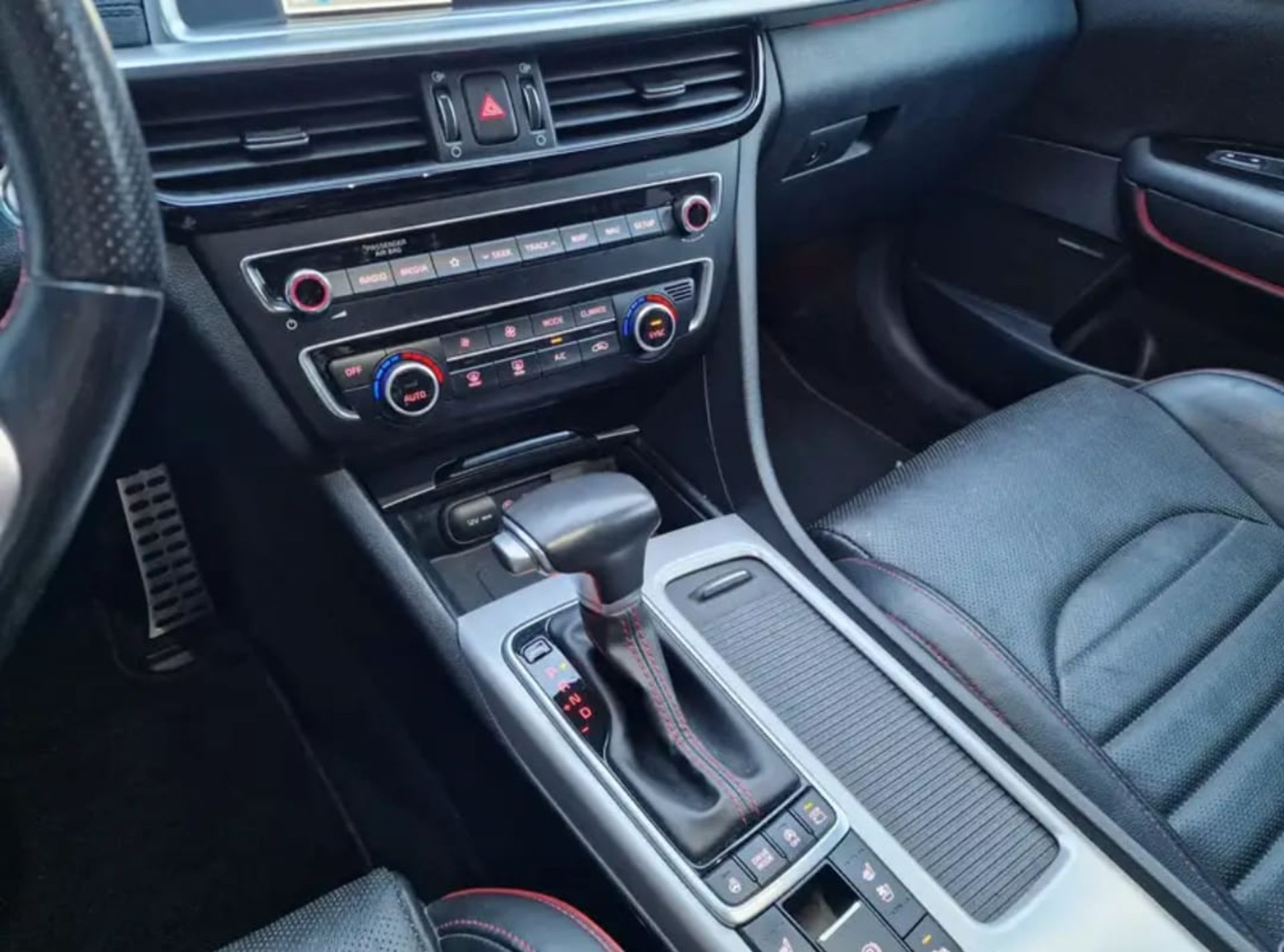 Kia Optima SportsWagon - 3