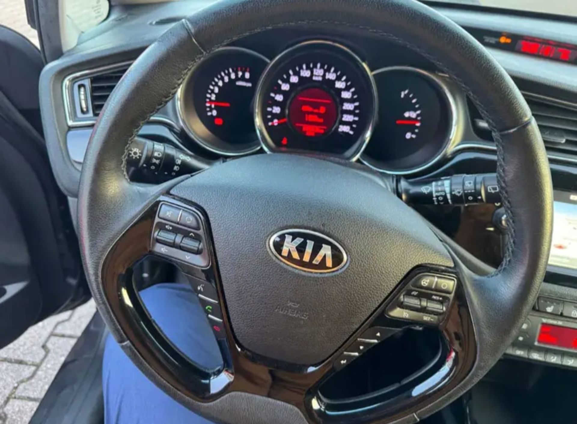 Kia Ceed Dream Team - 2