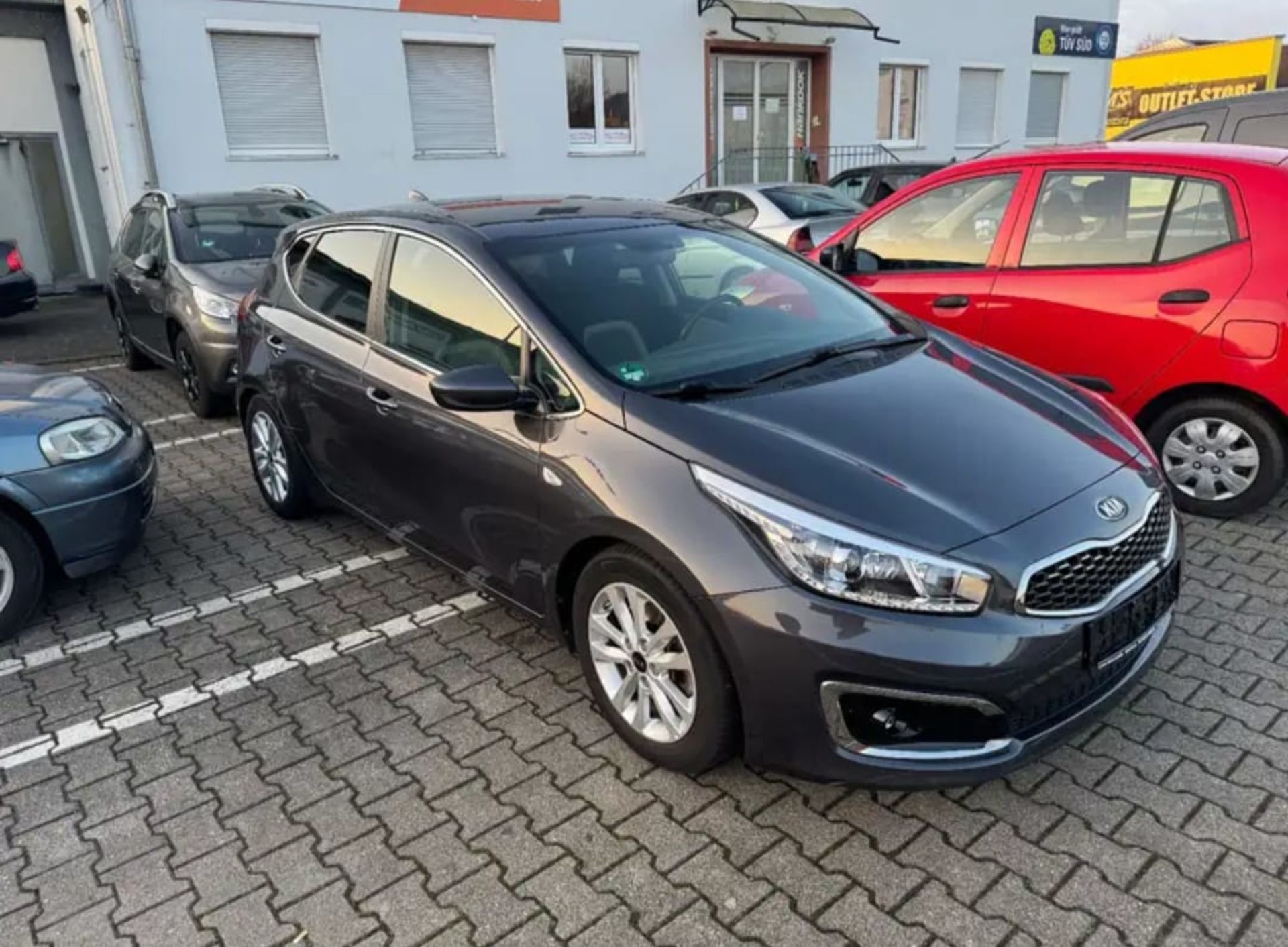 Kia Ceed Dream Team - 8
