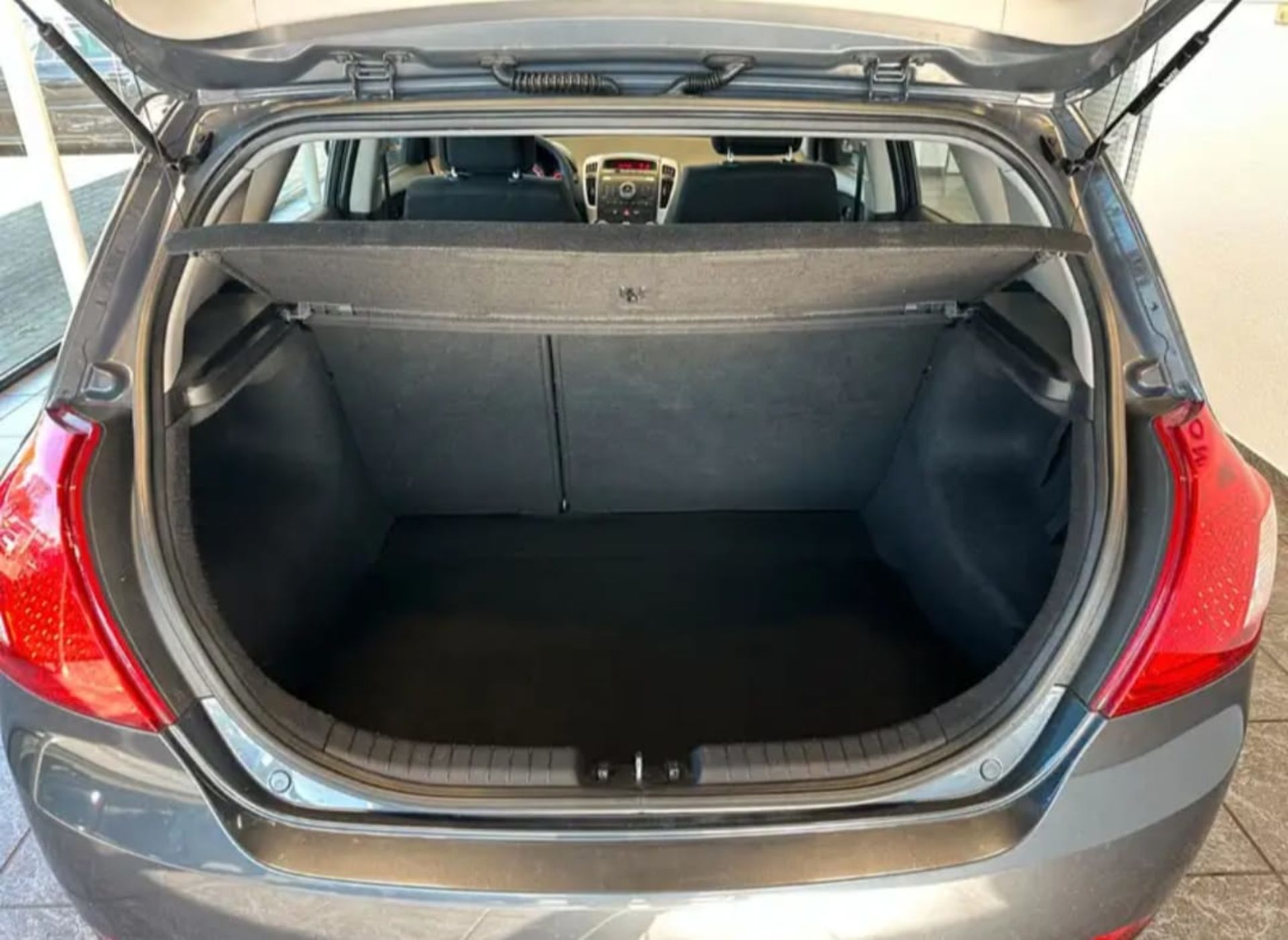 Kia Ceed ED CVVT  - 8