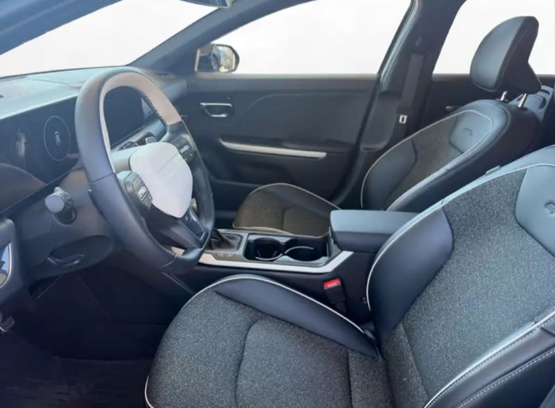 Kia K4 1.4 T-GDI GT-Line DCT - 4
