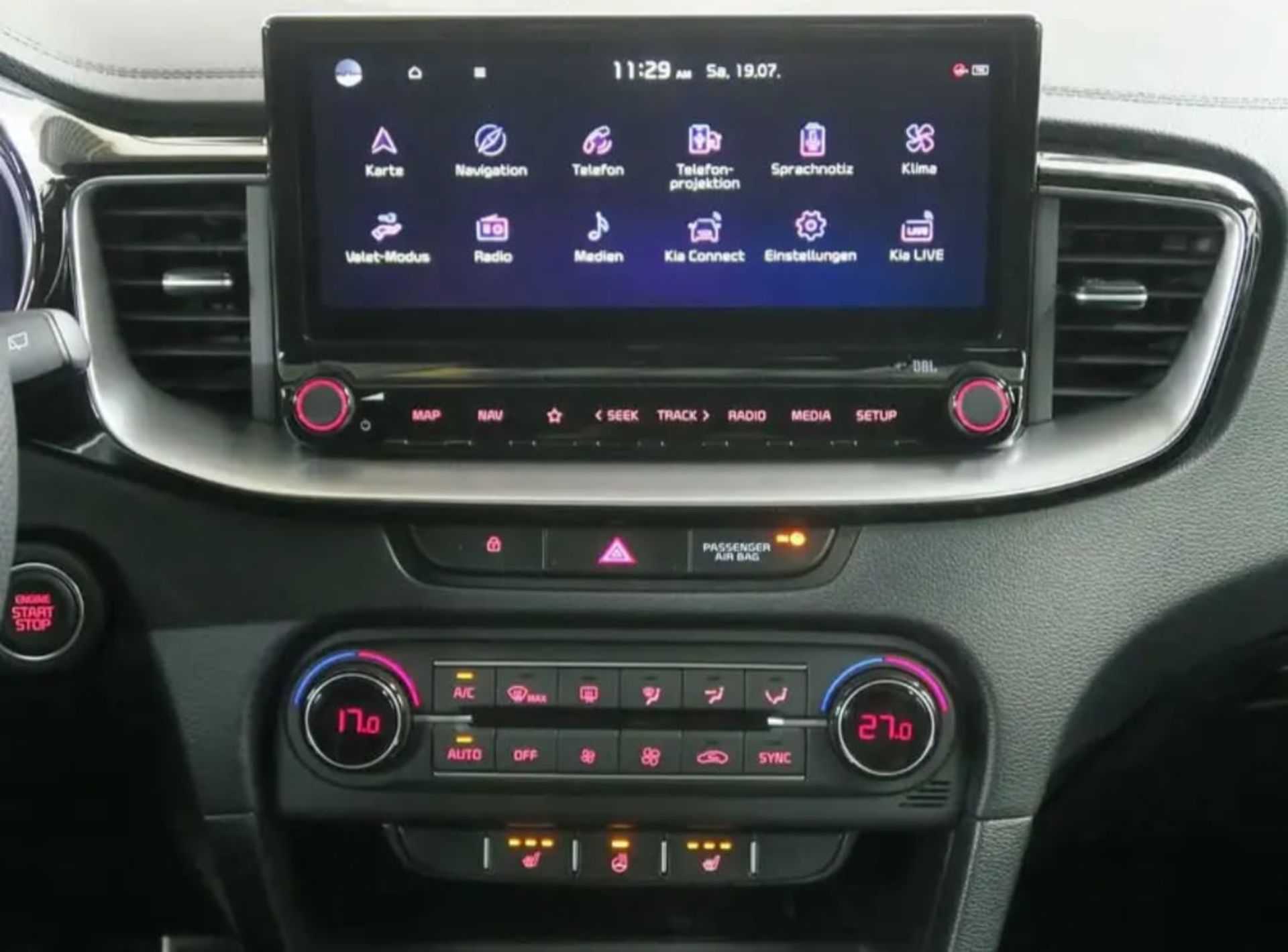Kia Ceed - 4