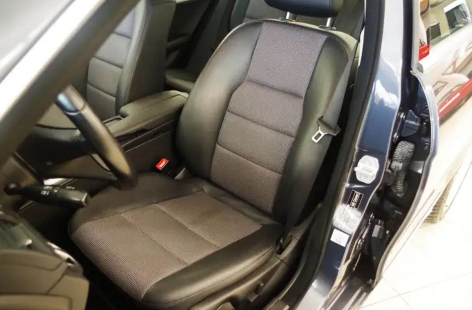 Mercedes-Benz C-Class C - 200 - 4