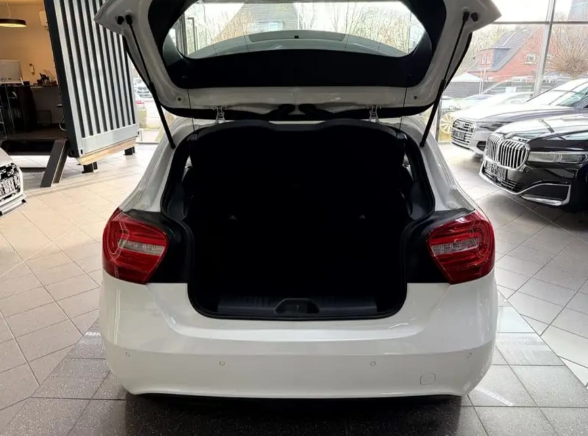 Mercedes-Benz A-Class  200 Style B - 8