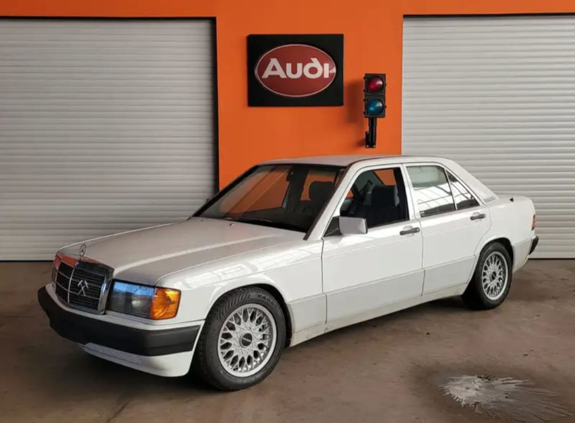 Mercedes-Benz E-Class - 1