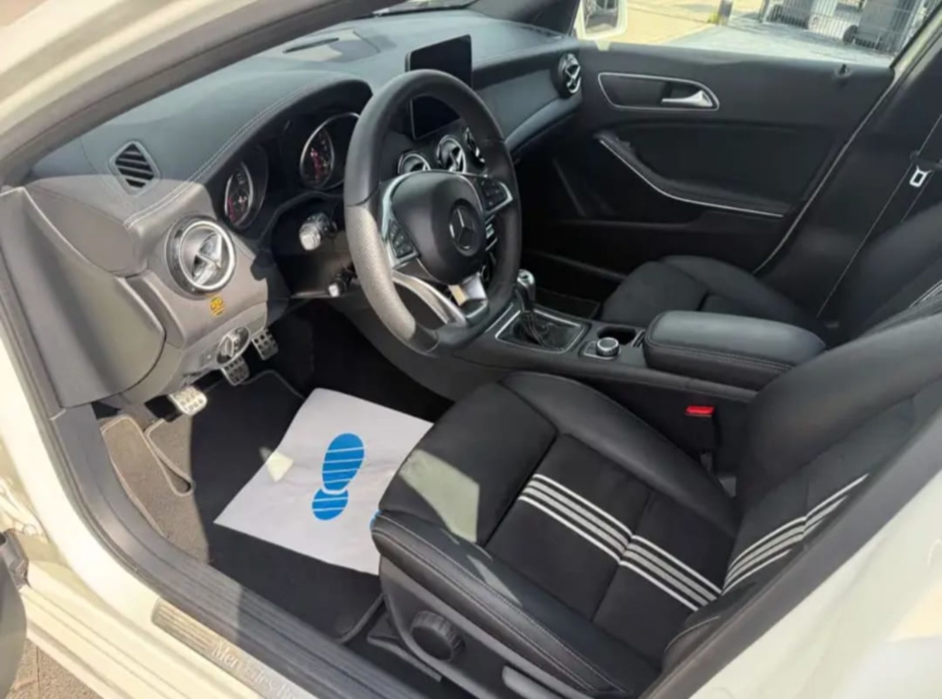 Mercedes-Benz A-Class 180 - 3
