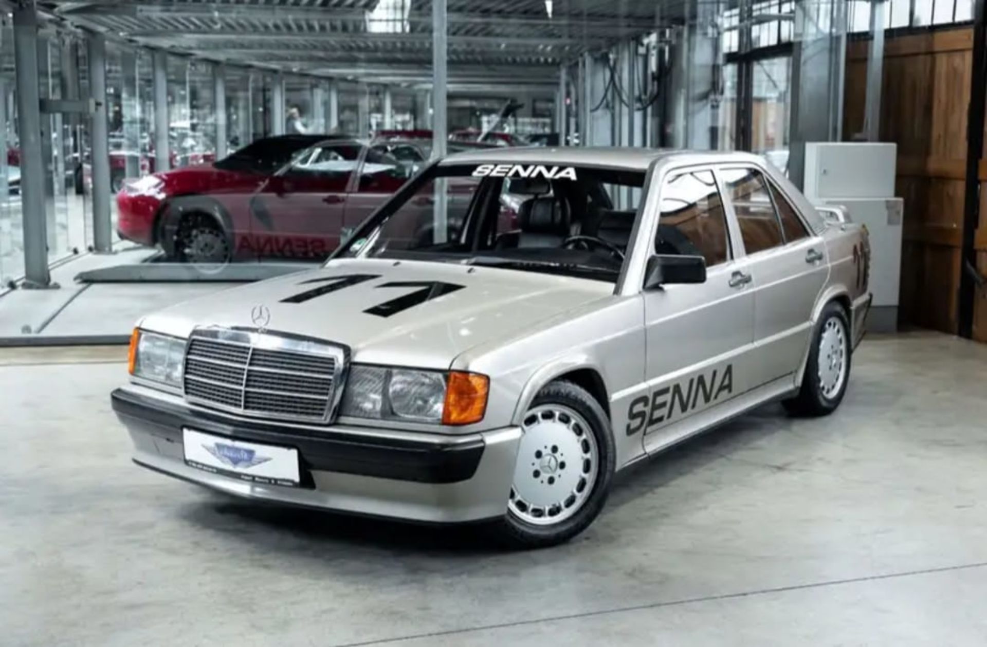 Mercedes-Benz 190 - 6