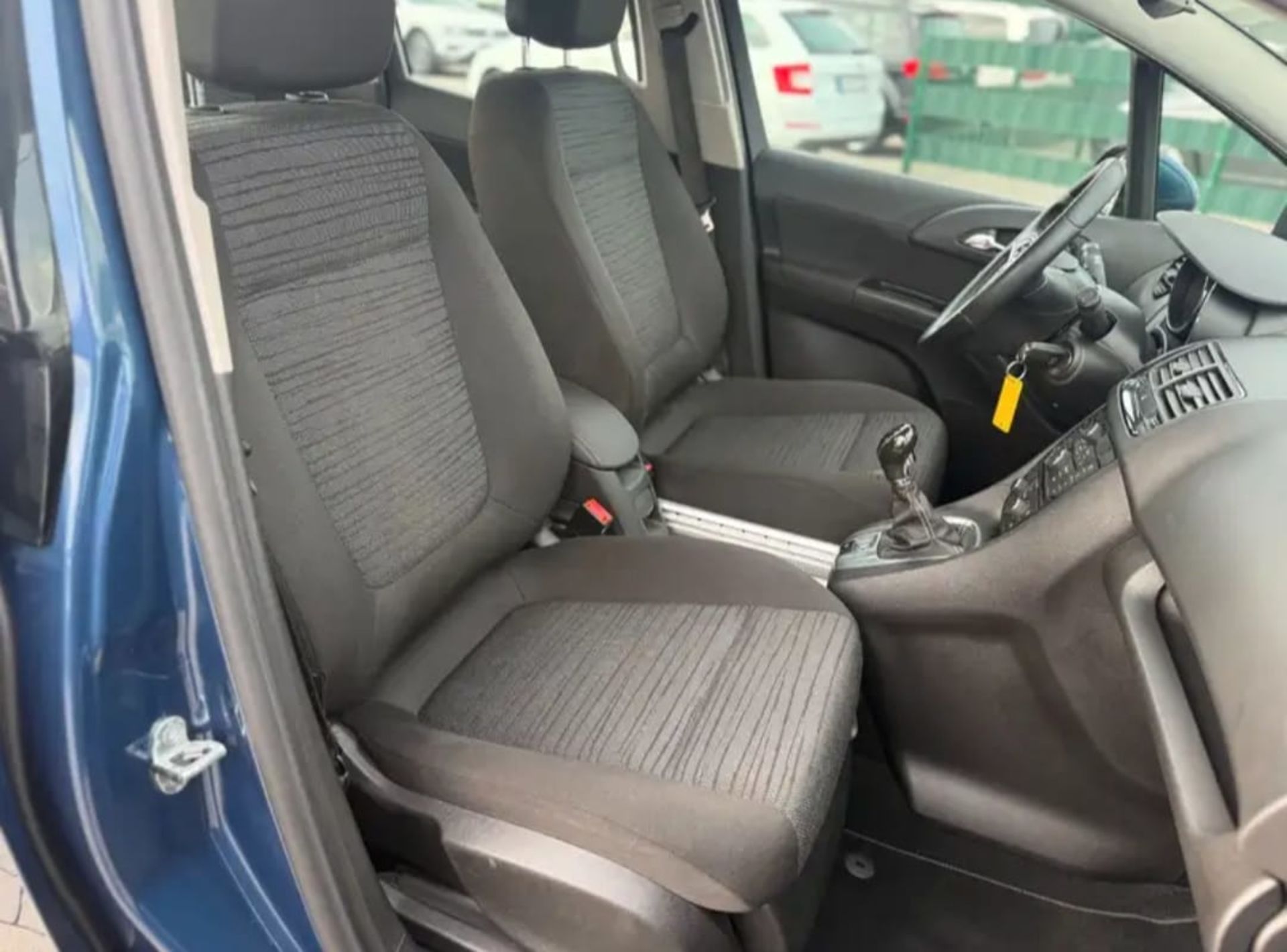Opel  Meriva B - 3