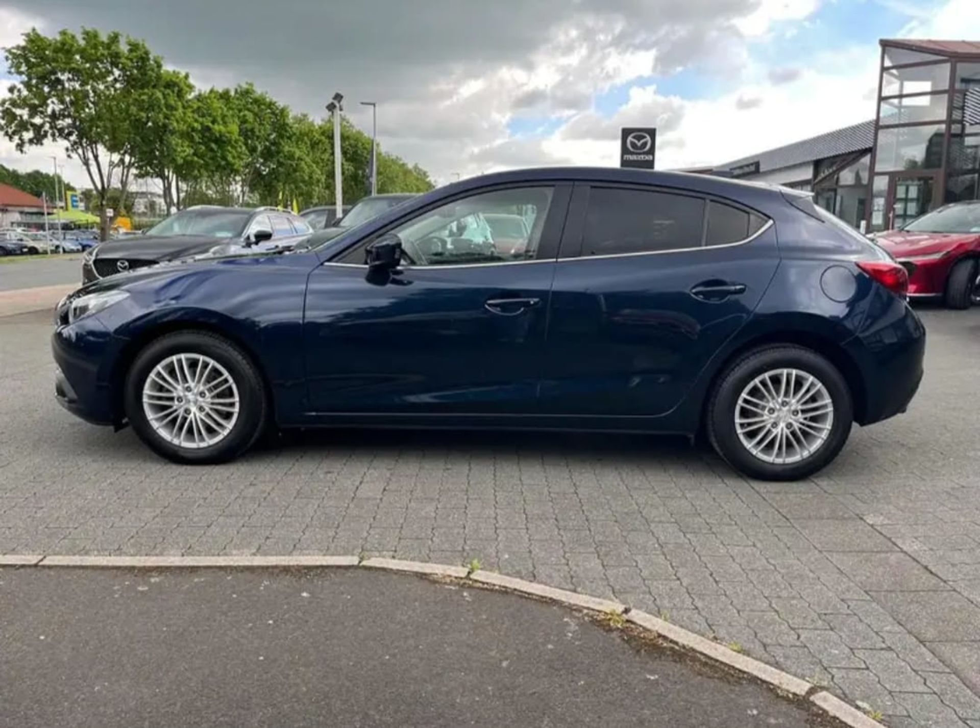 Mazda Mazda3 - 8