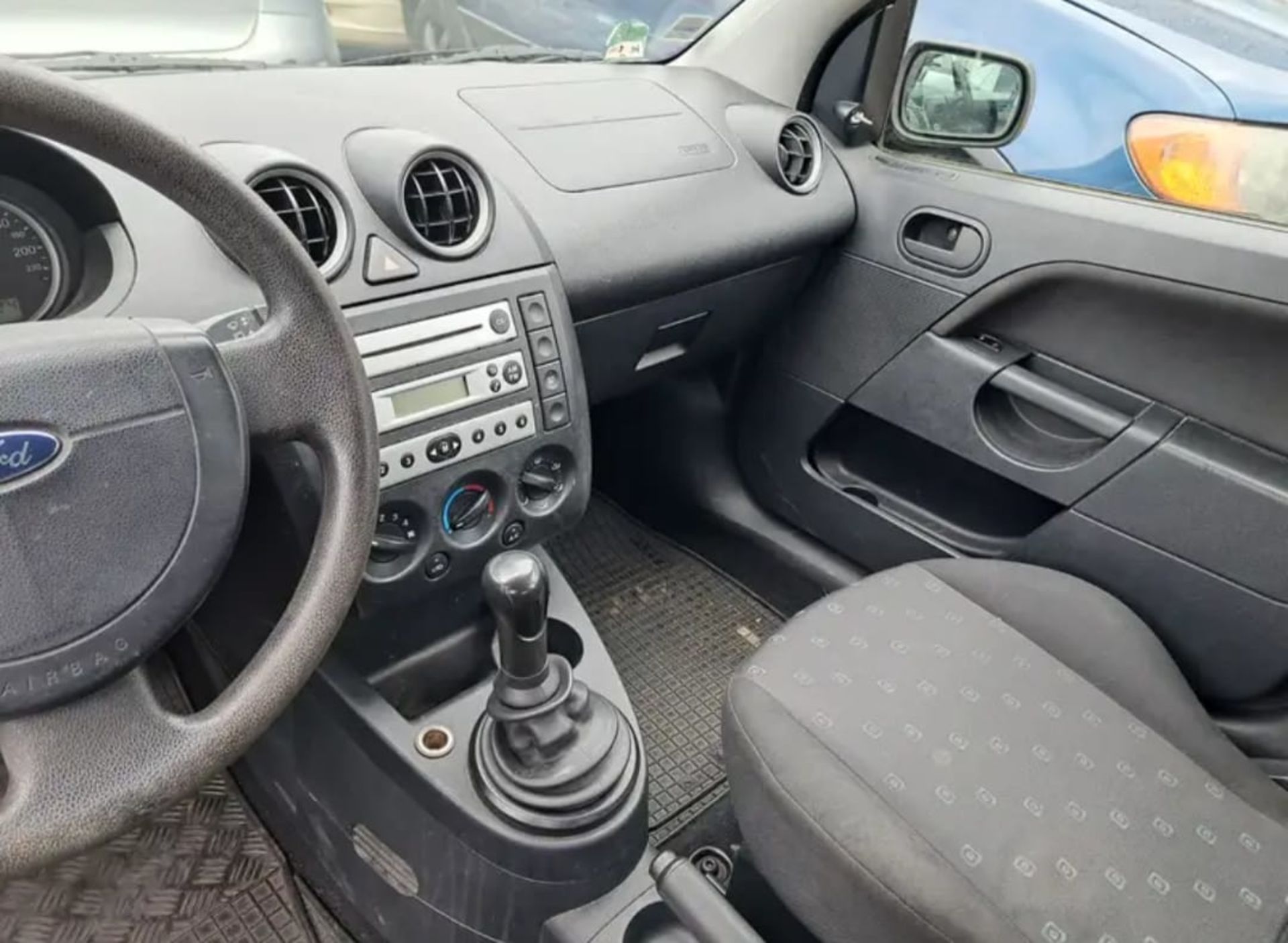 Ford Fiesta - 2
