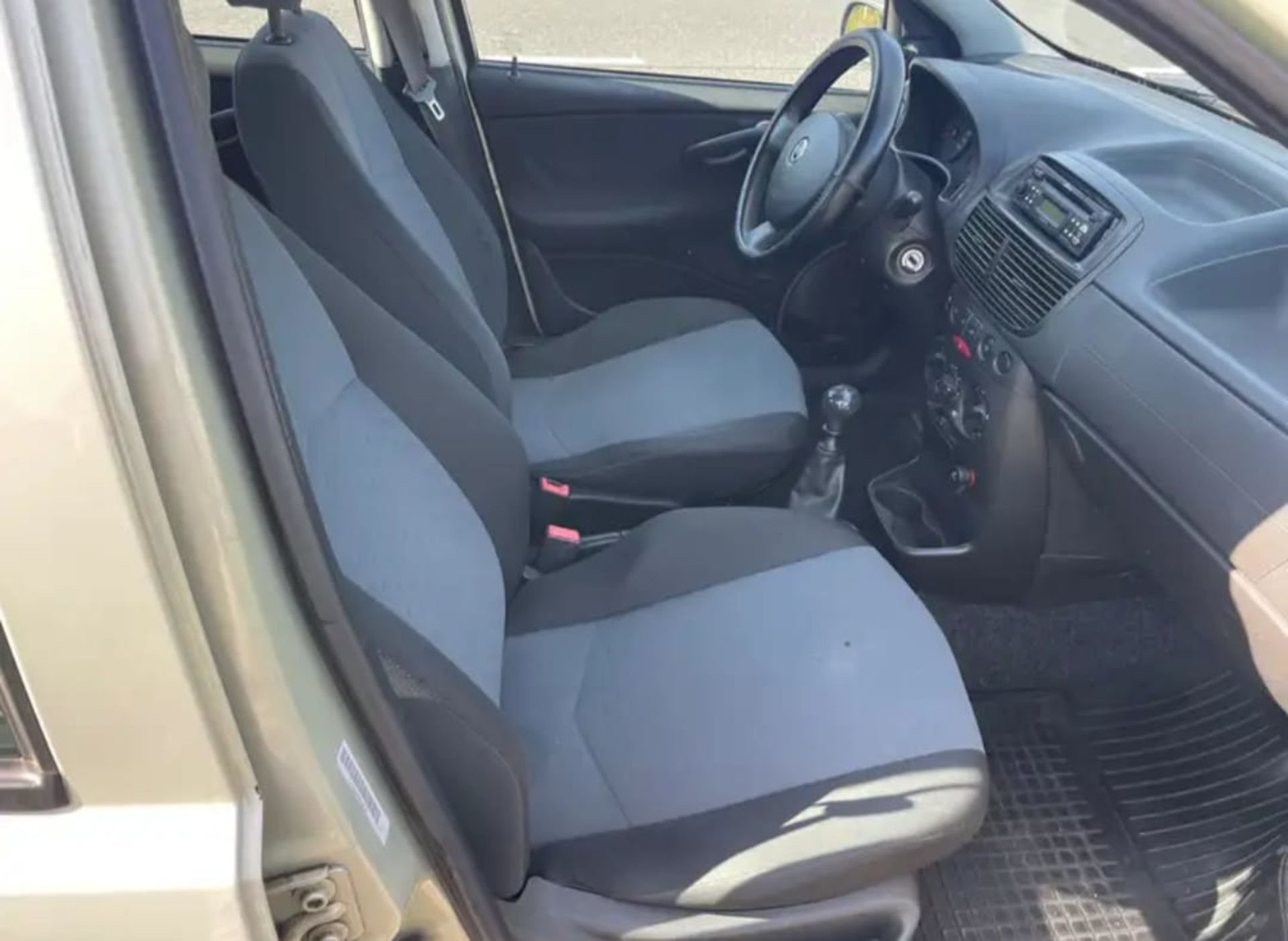 Fiat Punto - 4