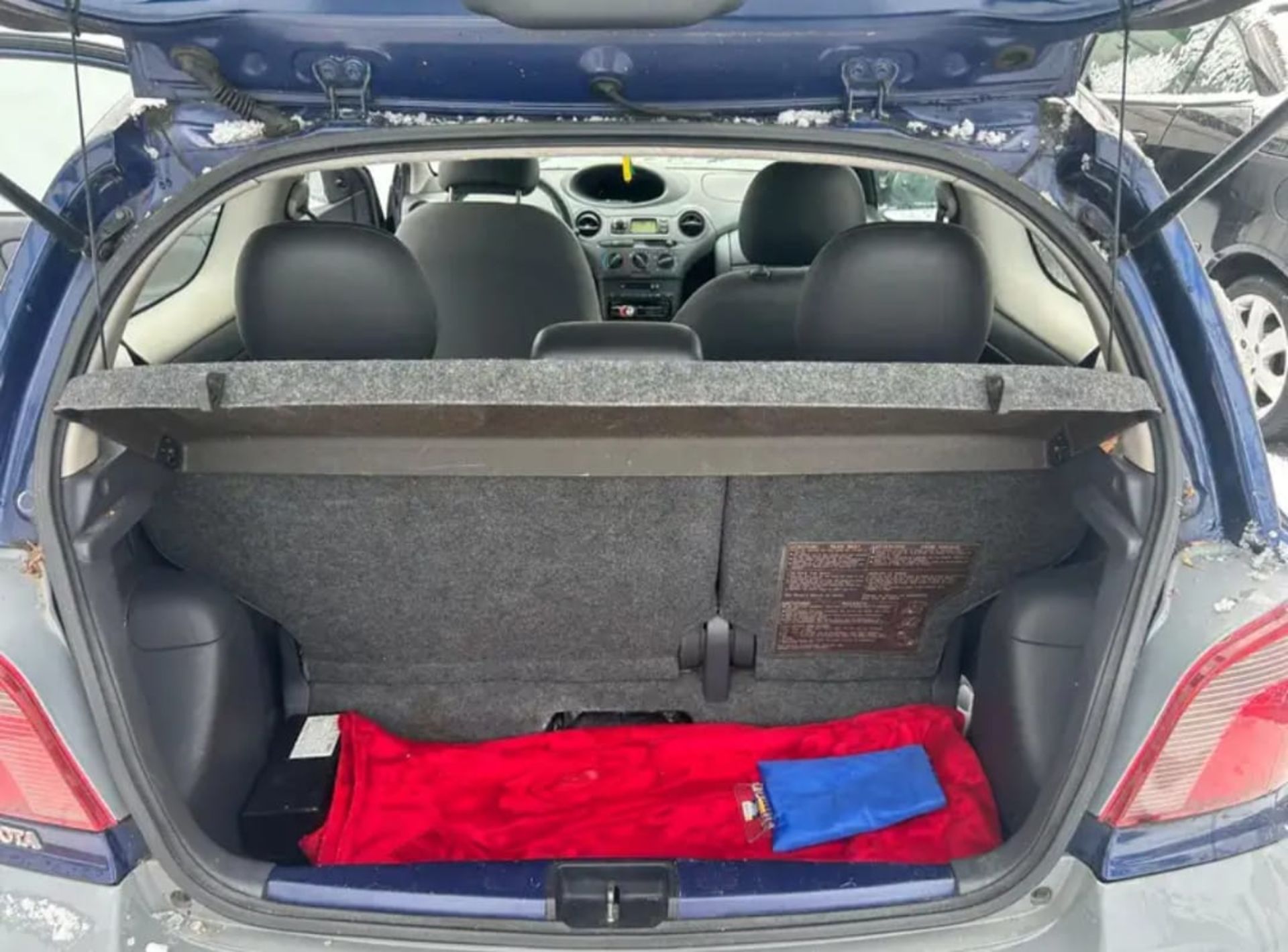 Toyota Yaris - 4