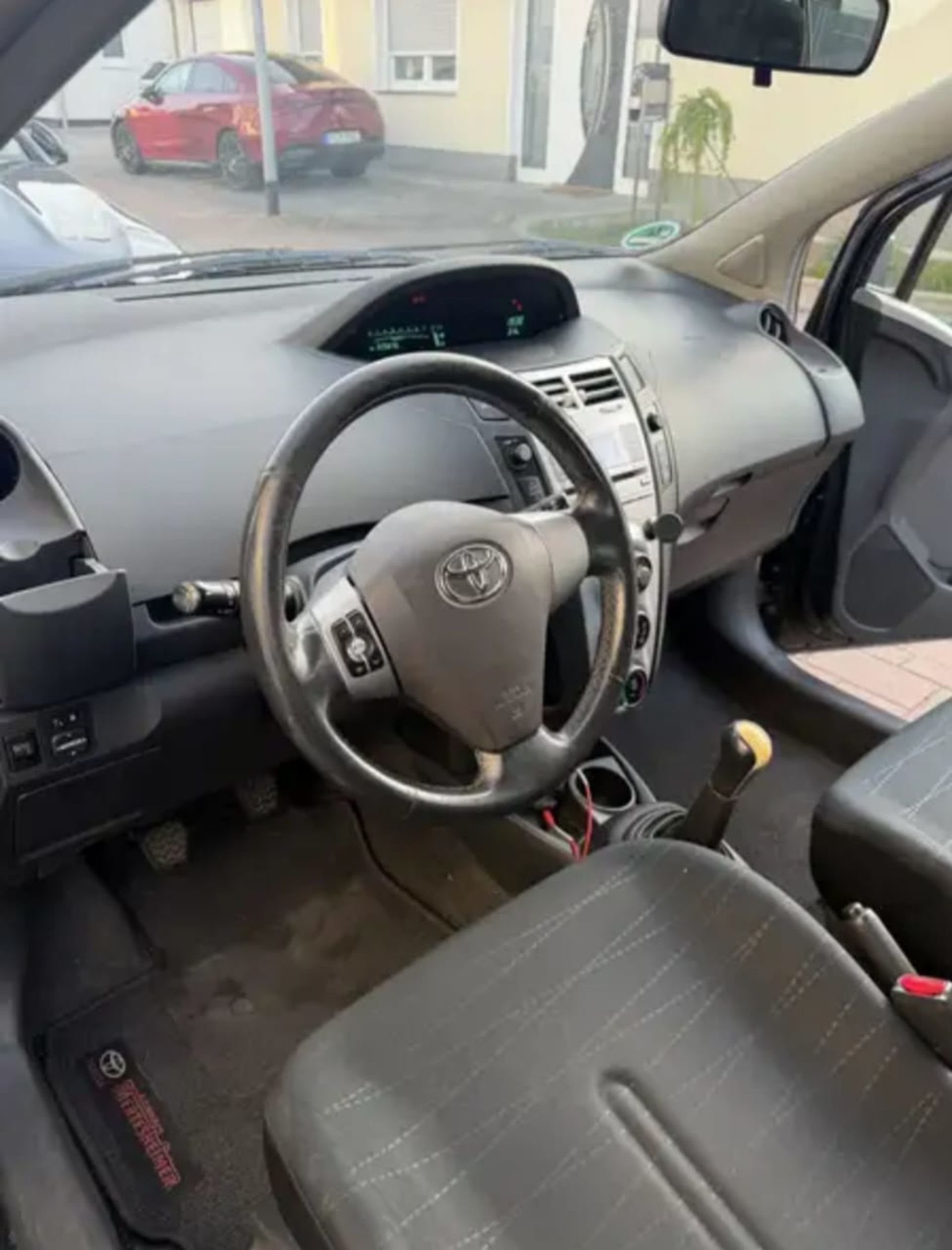 Toyota Yaris - 2