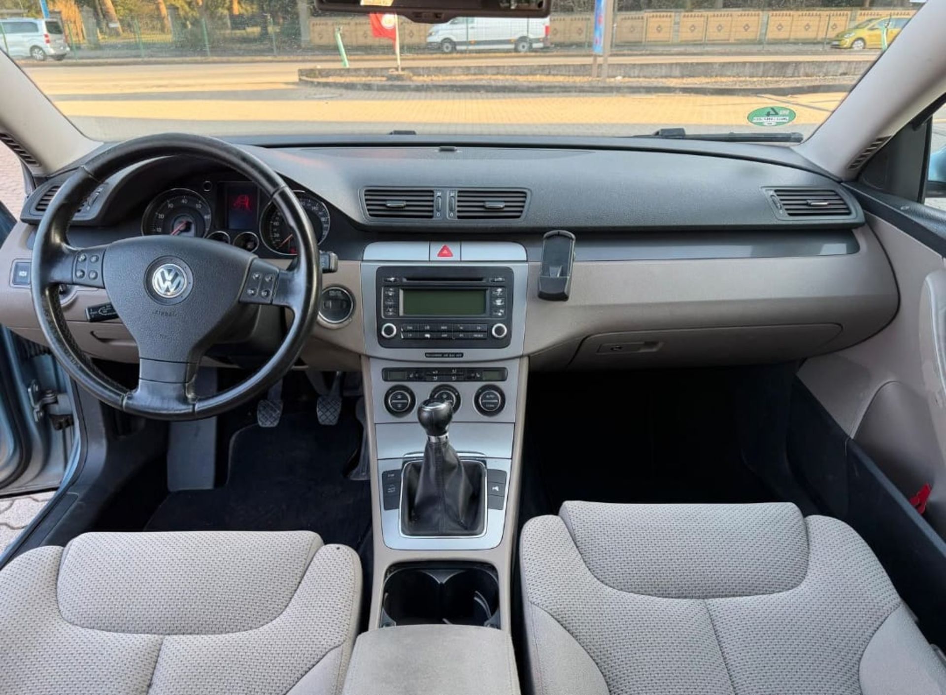 Volkswagen Passat - 3