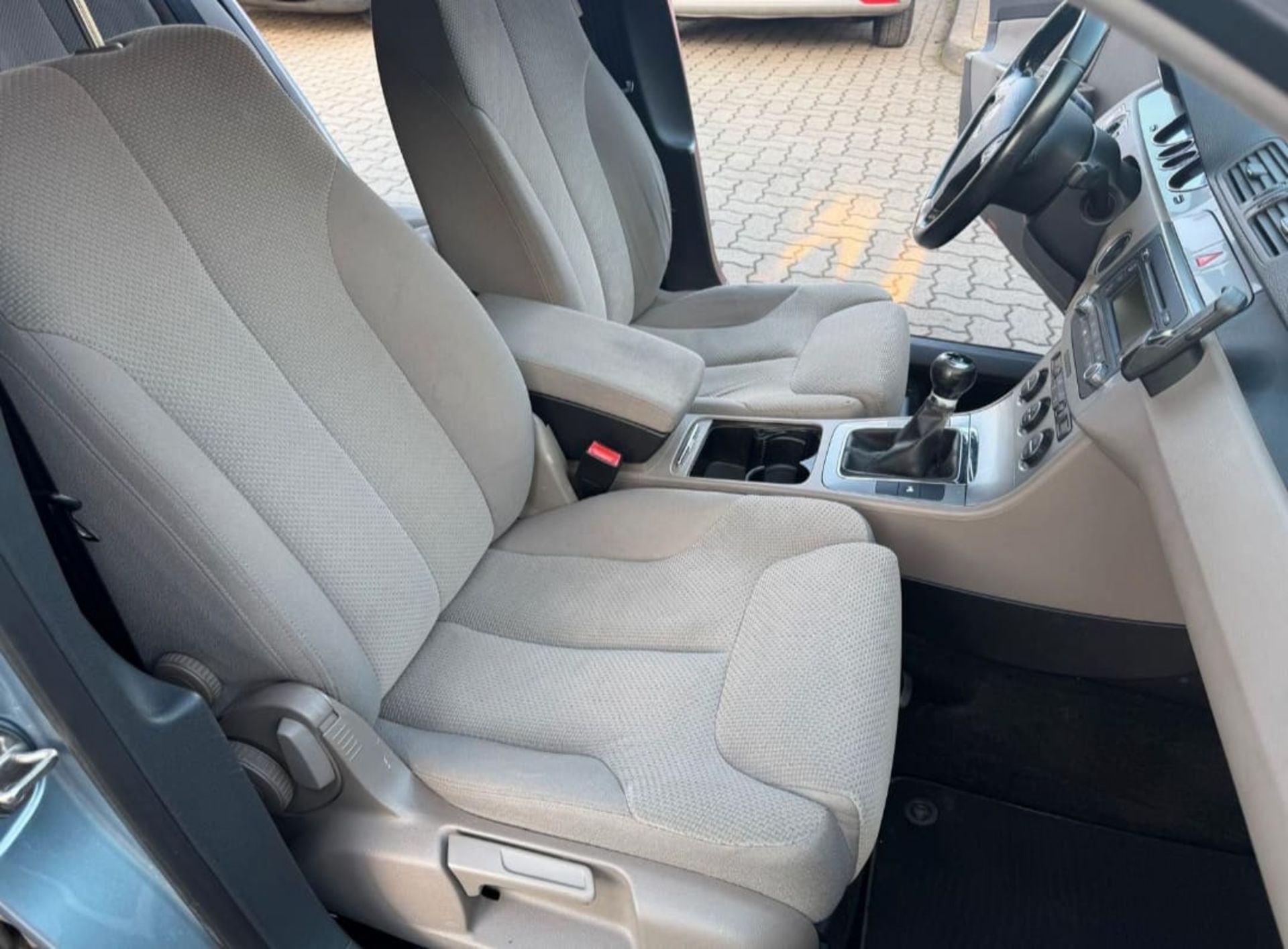 Volkswagen Passat - 5