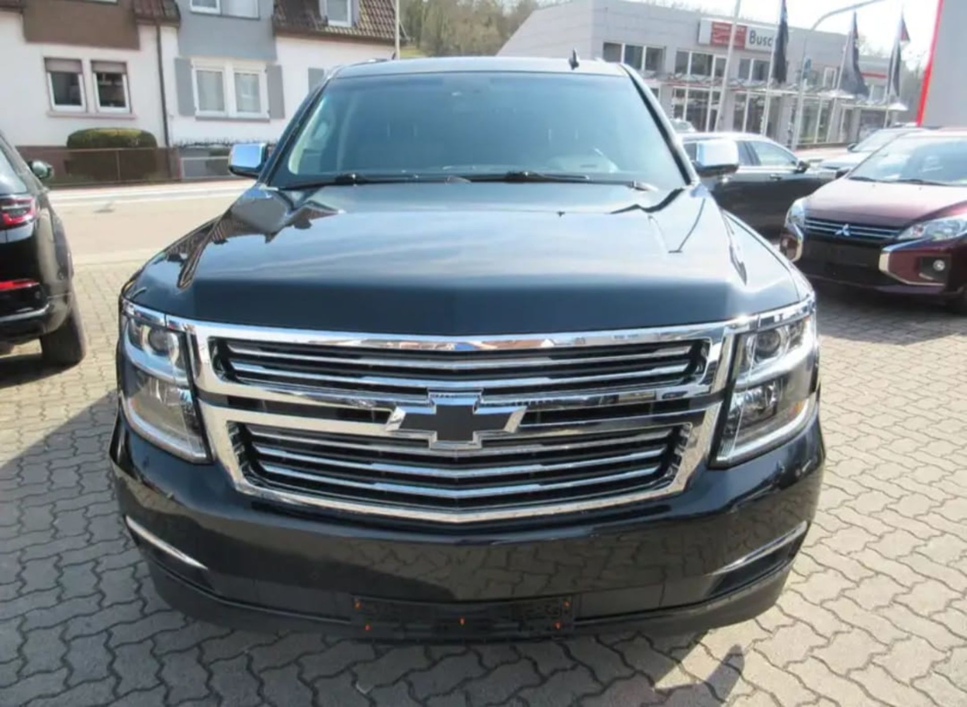 Chevrolet Suburban HD - 1