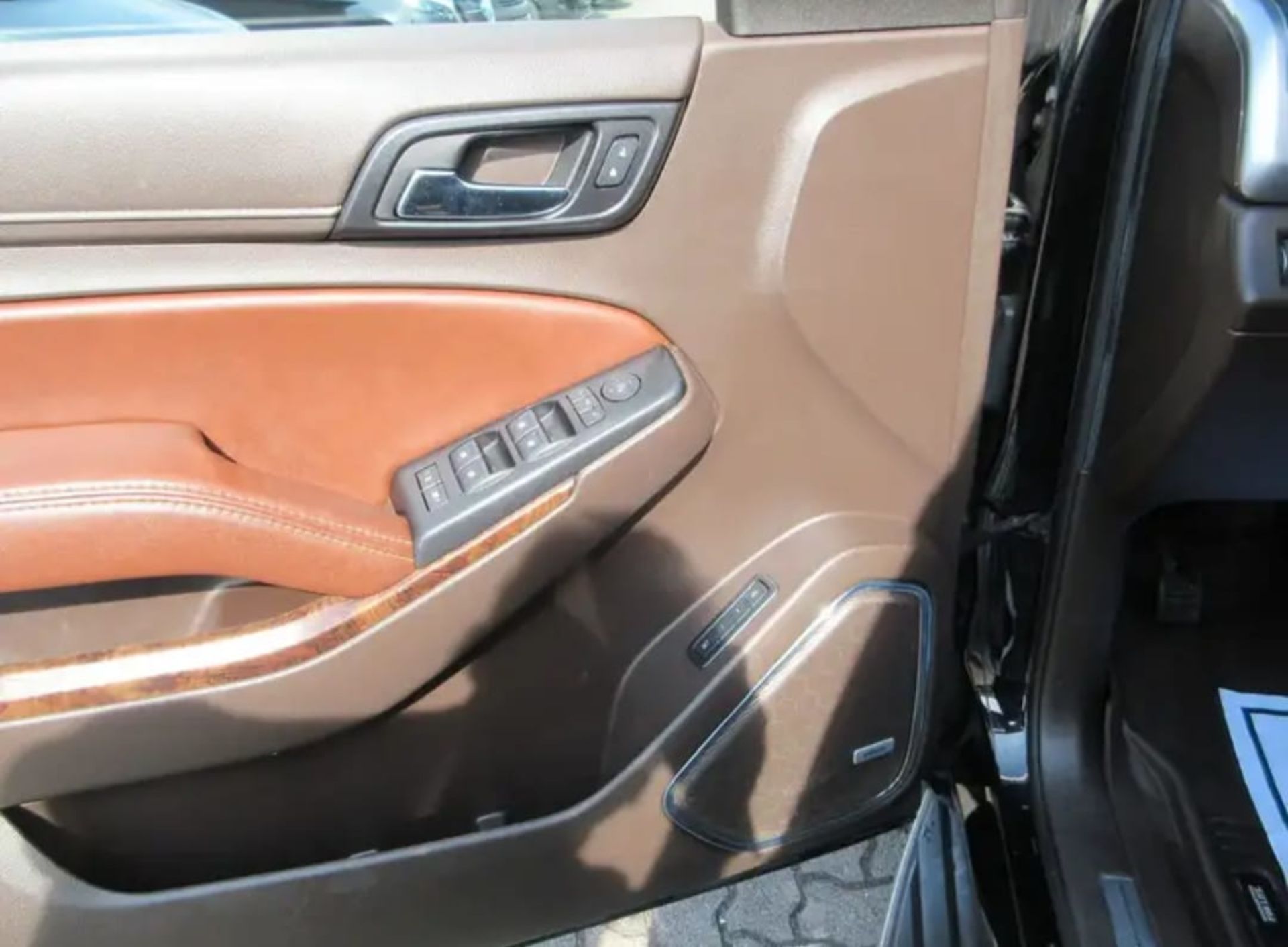 Chevrolet Suburban HD - 7