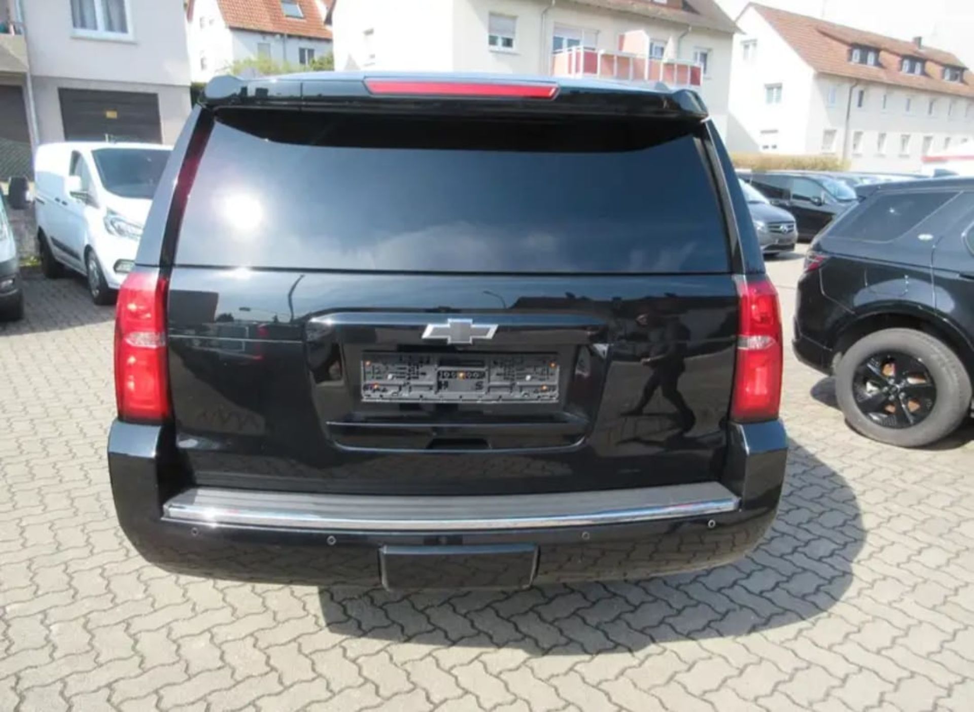 Chevrolet Suburban HD - 10