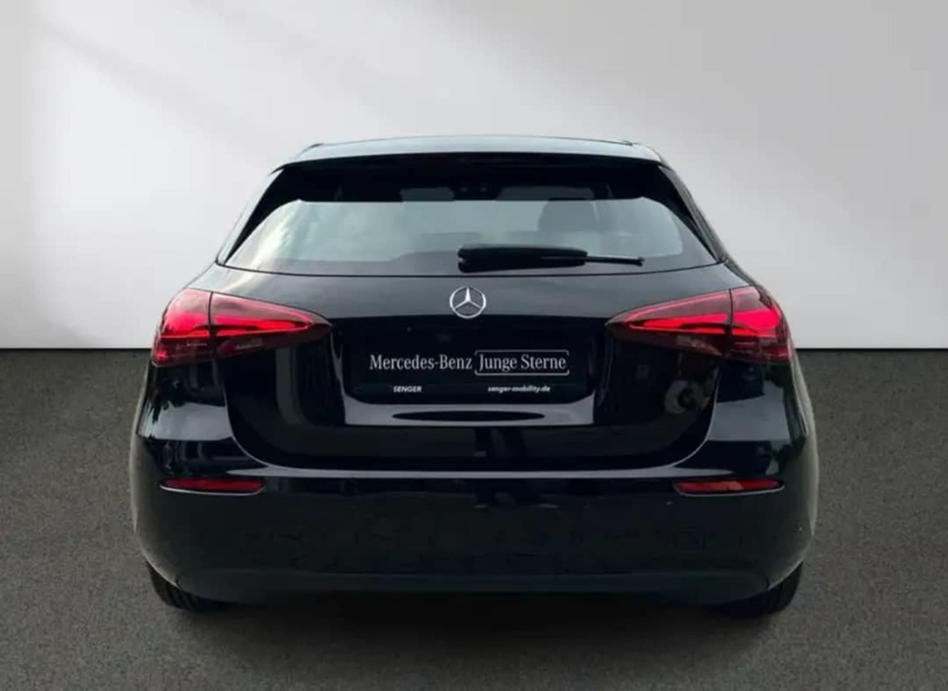 Mercedes-Benz A-Class 180 Advanced - 10