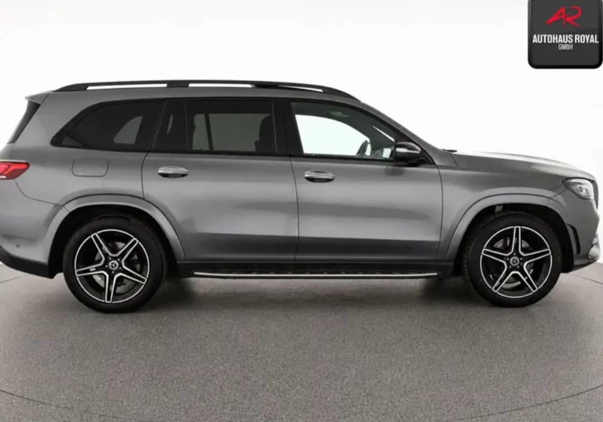 Mercedes-Benz GLS-Class - 8