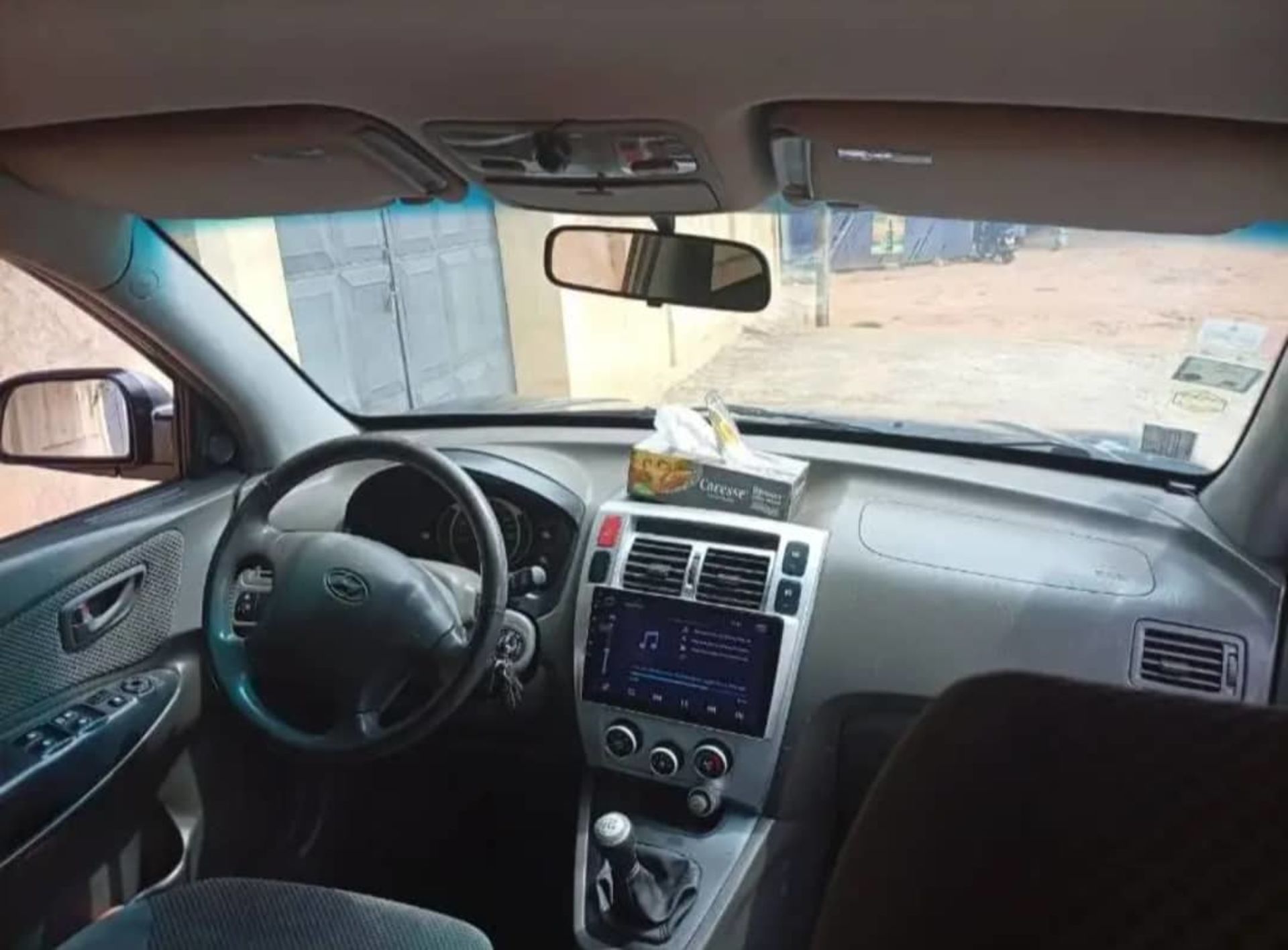 Hyundai Tucson - 2