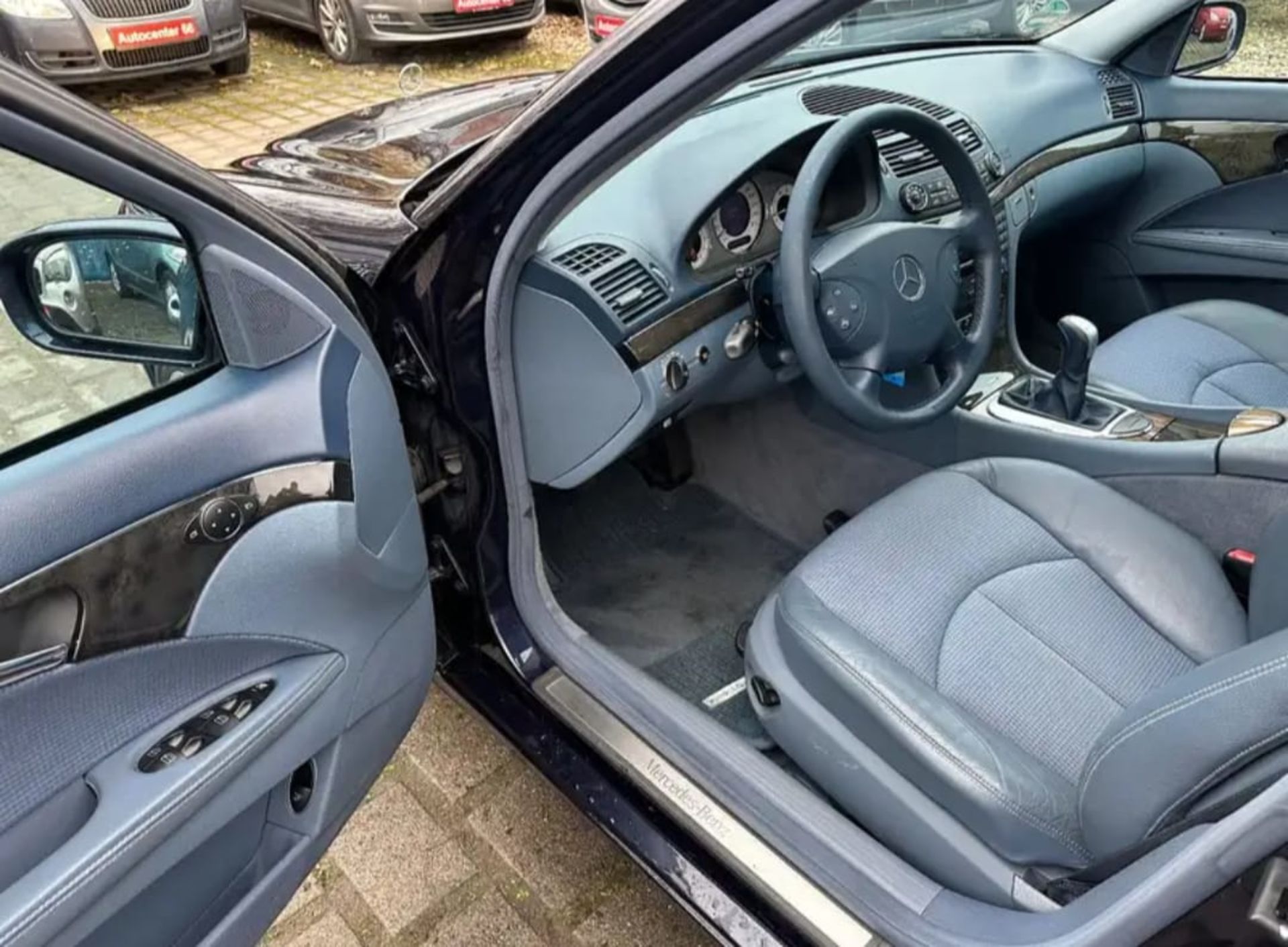 Mercedes-Benz E-Class - 3