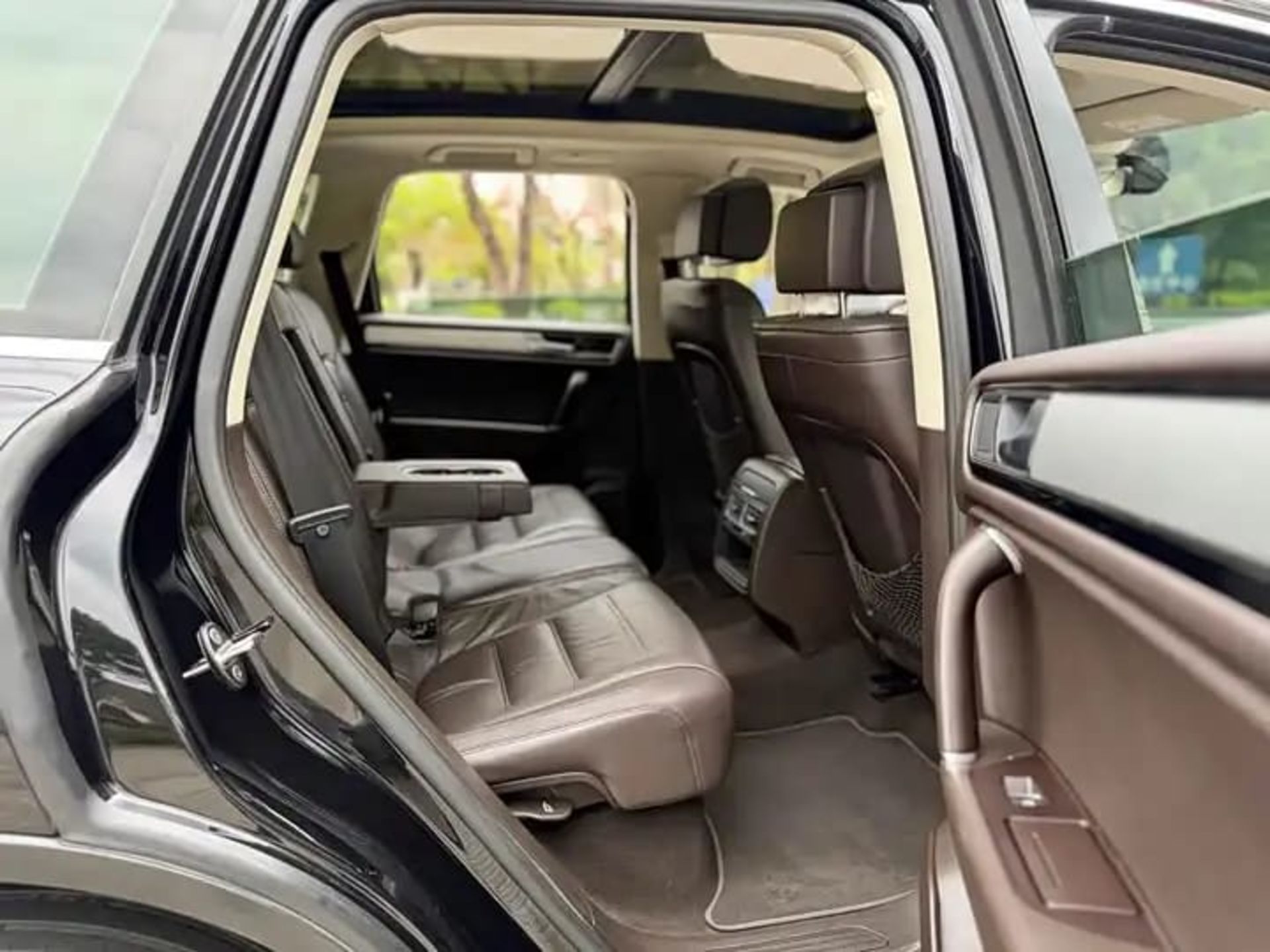 Volkswagen Touareg 3.0 TSI V6 4WD - 5