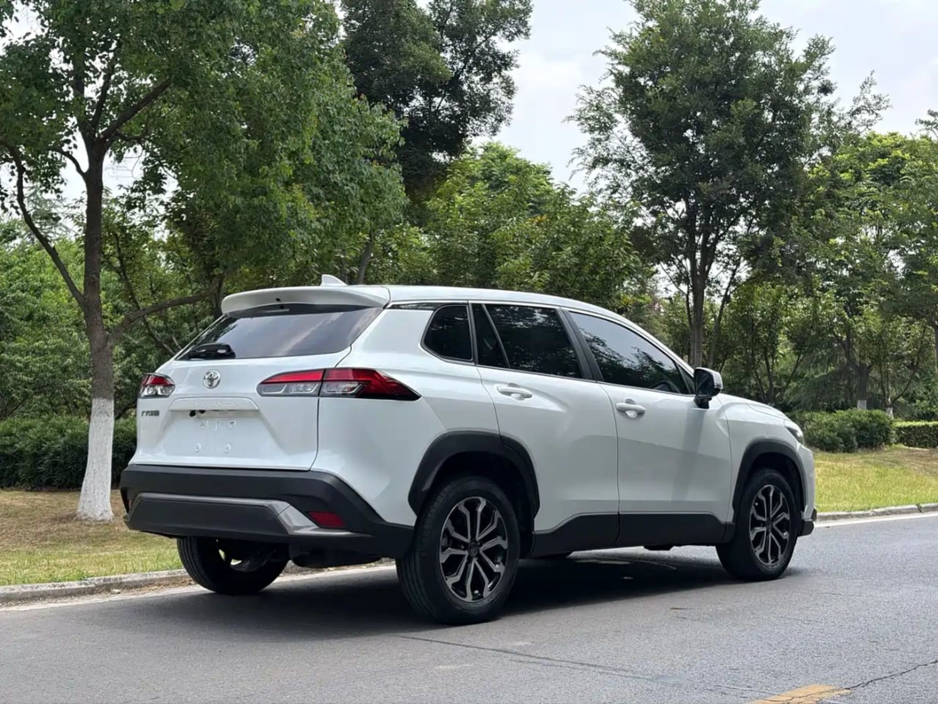 Toyota FRONTLANDER - 8