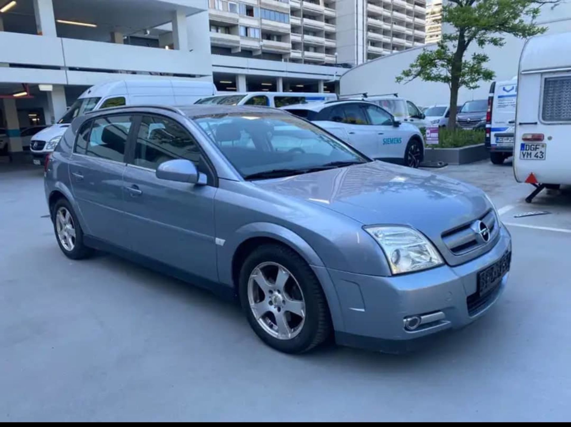 Opel SiGNum - 1