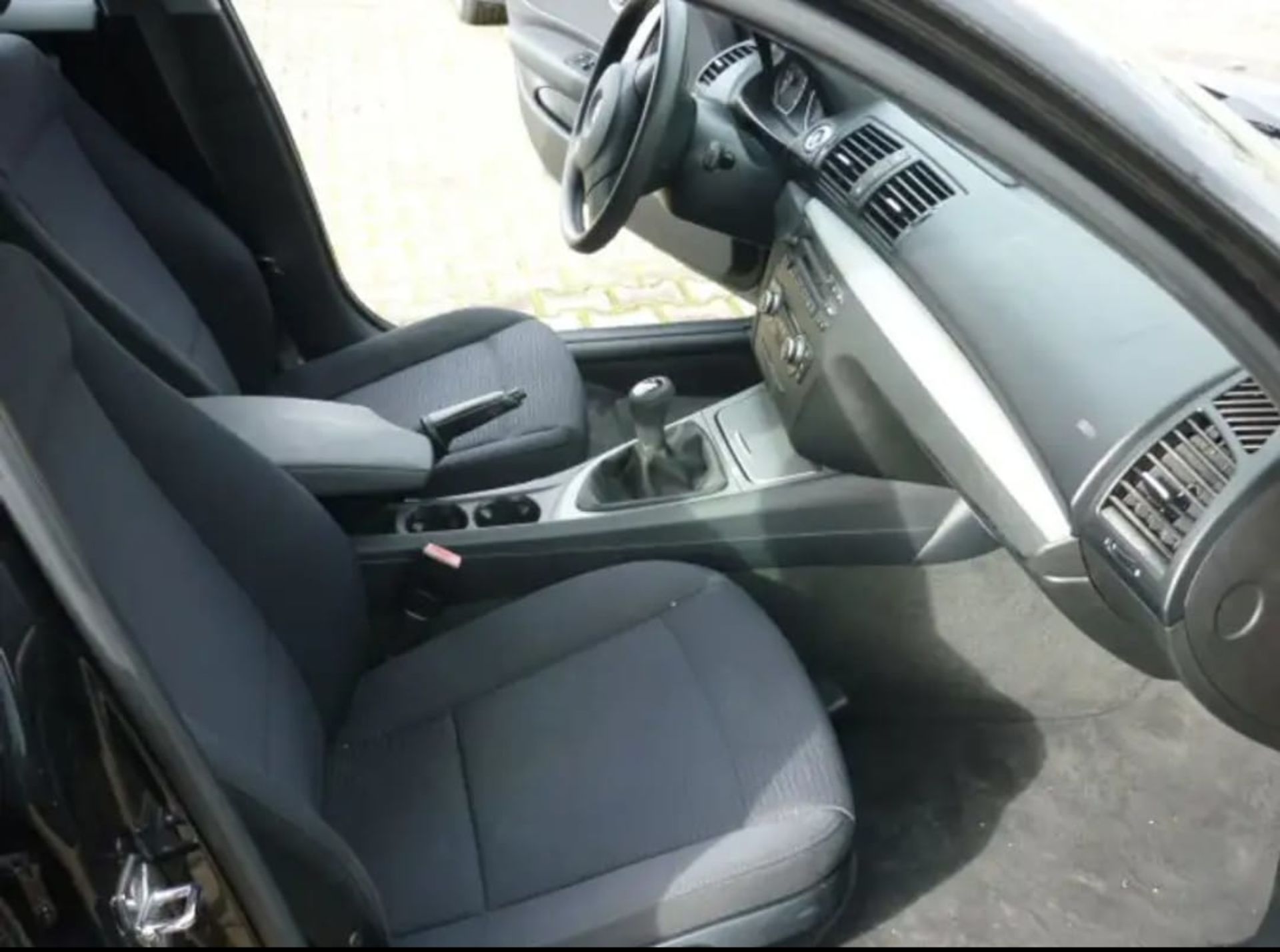 Mercedes-Benz 116i 2.0 Hagelschaden - 3