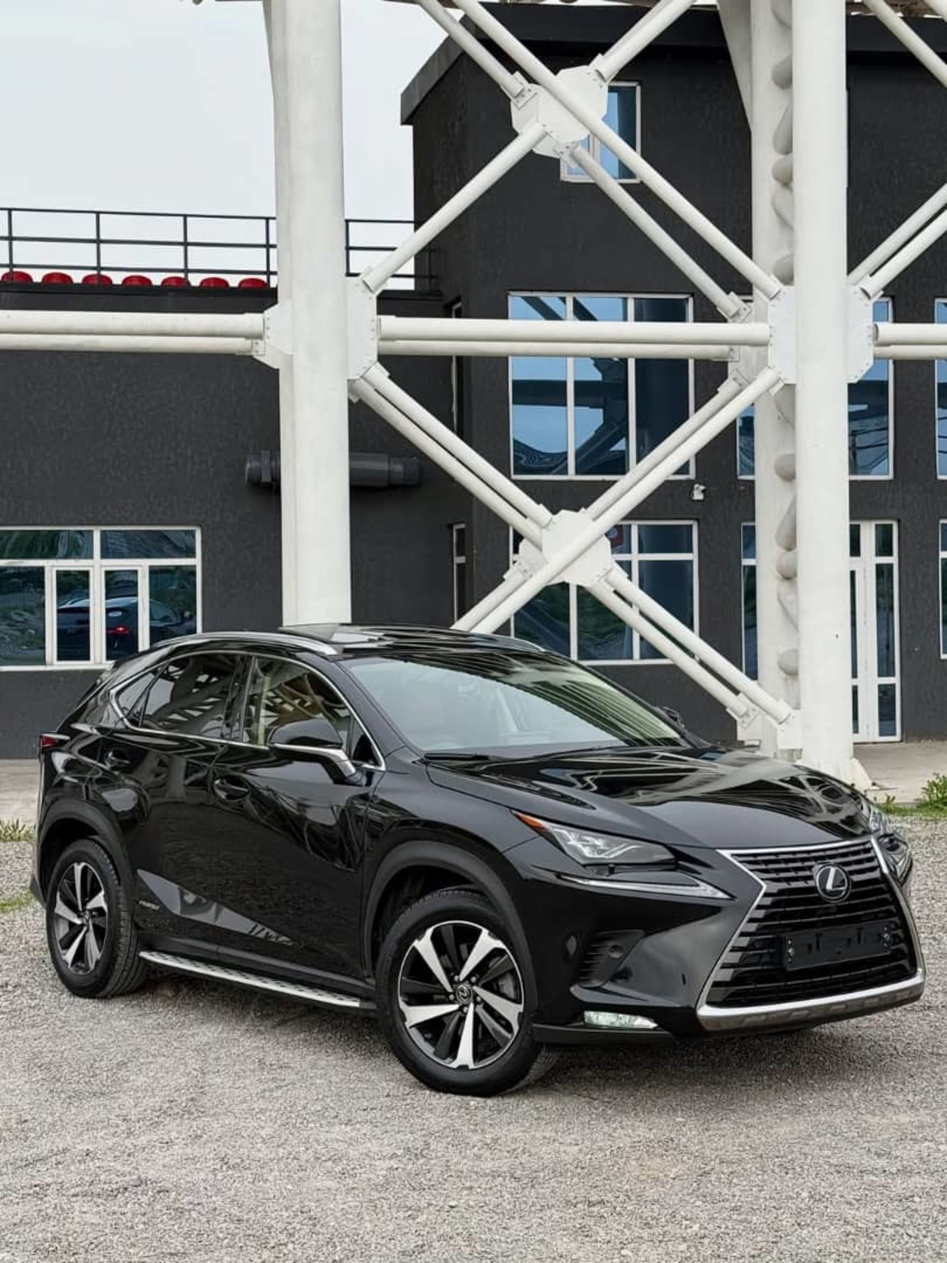Lexus NX 300h  - 3
