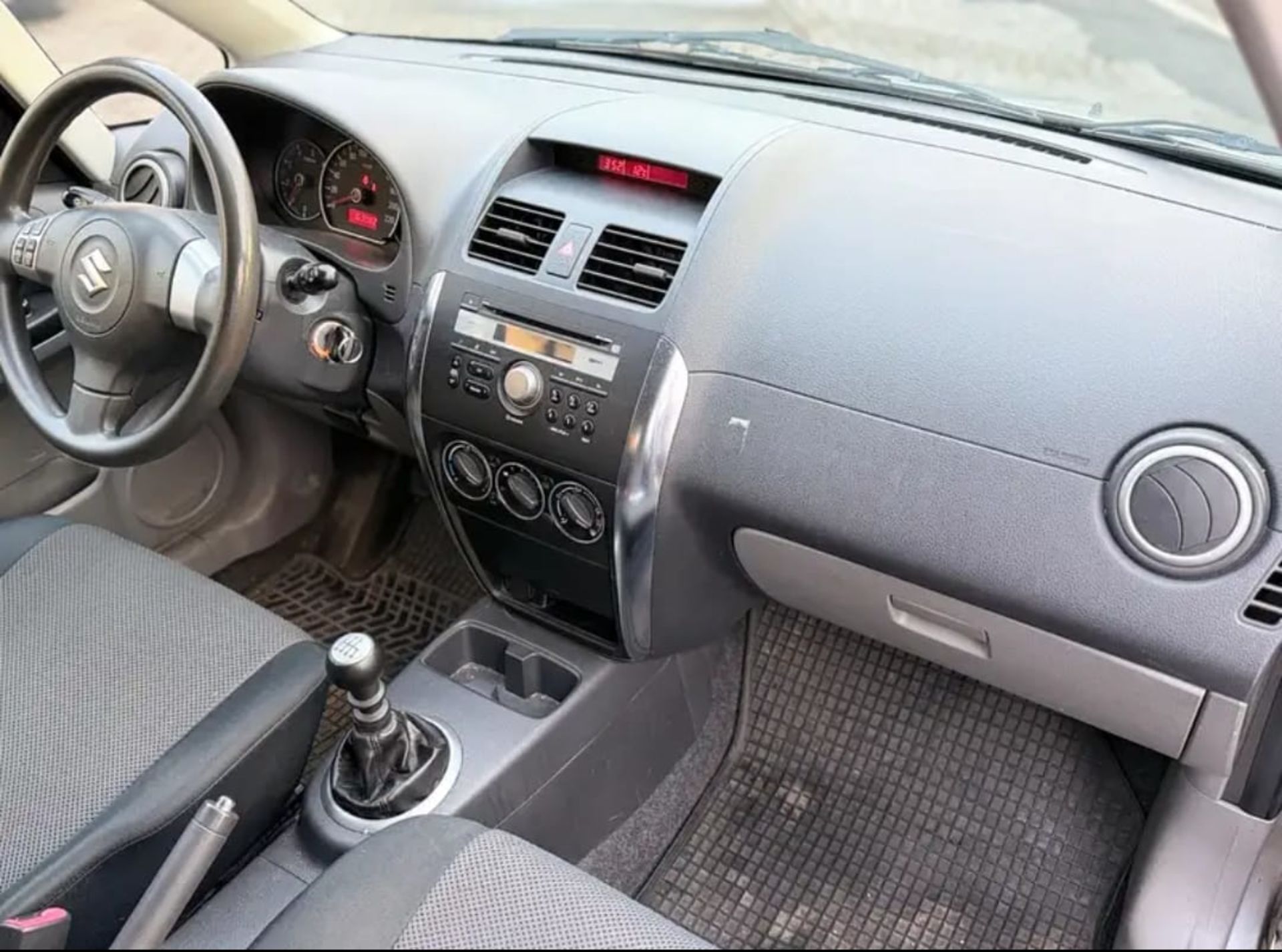 Suzuki SX4 - 3